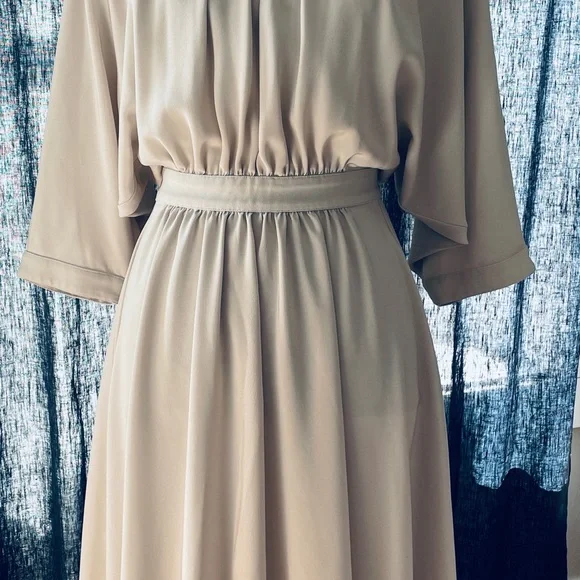 Beautiful, sexy and feminine vintage Lorraine Beauchamp cocktail/evening dress - Picture 5 of 16